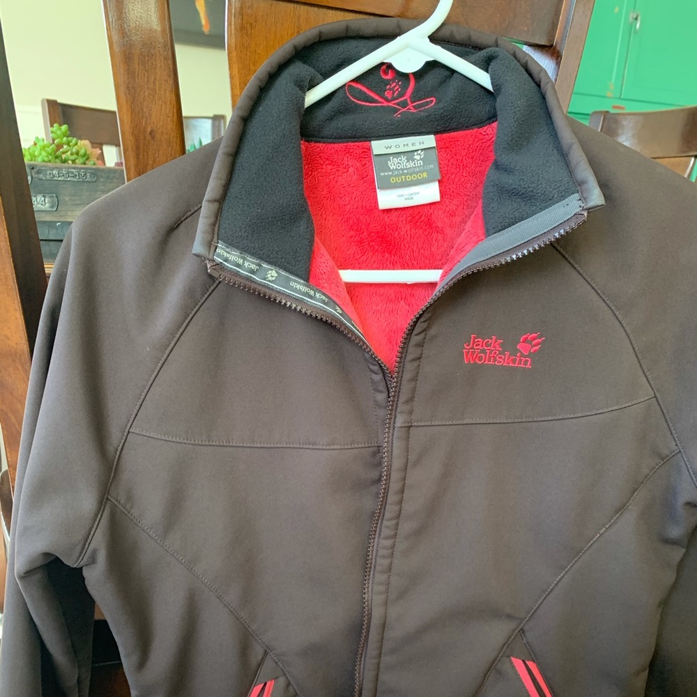 Jack Wolfskin brown jacket